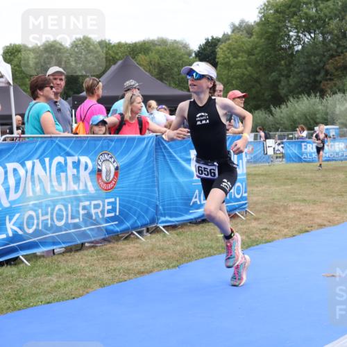31.08.2025 - Elbe Triathlon Hamburg Strokosch-Dieckow http://msf.ph/oto/8657620 31.08.2025 12:57:44 Ziel 1650, 1656 meine-sportfotos.de