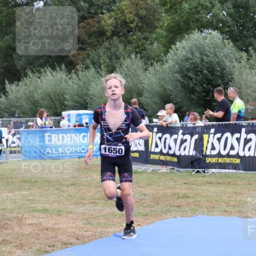 31.08.2025 - Elbe Triathlon Hamburg Strokosch-Dieckow http://msf.ph/oto/8657624 31.08.2025 12:57:50 Ziel 1650, 1707, 1714 meine-sportfotos.de