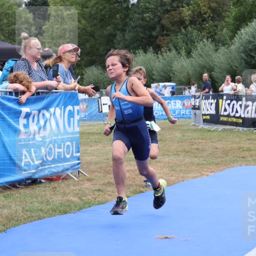 31.08.2025 - Elbe Triathlon Hamburg Strokosch-Dieckow http://msf.ph/oto/8657632 31.08.2025 12:57:57 Ziel 1650, 1707, 1714 meine-sportfotos.de