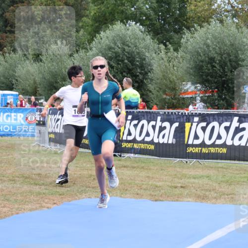 31.08.2025 - Elbe Triathlon Hamburg Strokosch-Dieckow http://msf.ph/oto/8657657 31.08.2025 12:58:37 Ziel 1657, 1667 meine-sportfotos.de
