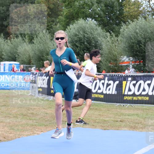 31.08.2025 - Elbe Triathlon Hamburg Strokosch-Dieckow http://msf.ph/oto/8657659 31.08.2025 12:58:37 Ziel 1657, 1667 meine-sportfotos.de