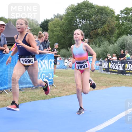 31.08.2025 - Elbe Triathlon Hamburg Strokosch-Dieckow http://msf.ph/oto/8657688 31.08.2025 12:58:56 Ziel 1687, 1696 meine-sportfotos.de