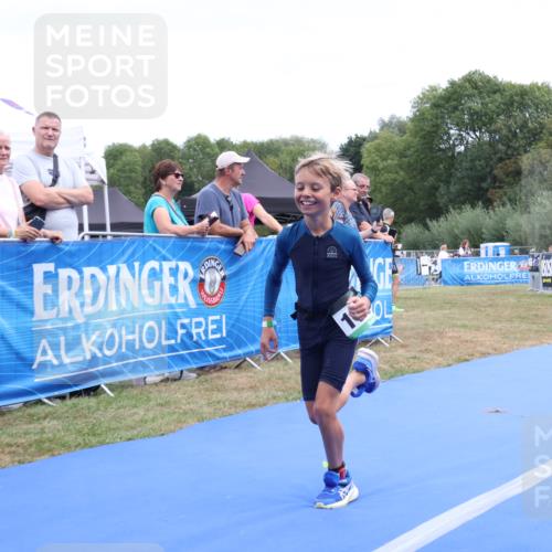 31.08.2025 - Elbe Triathlon Hamburg Strokosch-Dieckow http://msf.ph/oto/8657695 31.08.2025 12:59:12 Ziel 1701 meine-sportfotos.de