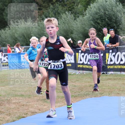 31.08.2025 - Elbe Triathlon Hamburg Strokosch-Dieckow http://msf.ph/oto/8657713 31.08.2025 13:00:15 Ziel 1700, 1703, 1709, 1713, 1722, 1724 meine-sportfotos.de