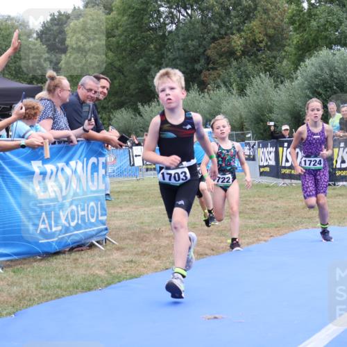 31.08.2025 - Elbe Triathlon Hamburg Strokosch-Dieckow http://msf.ph/oto/8657714 31.08.2025 13:00:16 Ziel 1700, 1703, 1709, 1713, 1722, 1724 meine-sportfotos.de