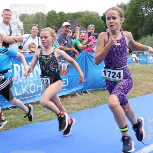 31.08.2025 - Elbe Triathlon Hamburg Strokosch-Dieckow http://msf.ph/oto/8657723 31.08.2025 13:00:17 Ziel 1700, 1703, 1709, 1713, 1722, 1724 meine-sportfotos.de