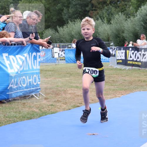 31.08.2025 - Elbe Triathlon Hamburg Strokosch-Dieckow http://msf.ph/oto/8657730 31.08.2025 13:00:24 Ziel 1700 meine-sportfotos.de
