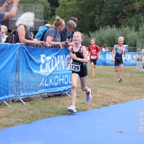 31.08.2025 - Elbe Triathlon Hamburg Strokosch-Dieckow http://msf.ph/oto/8657749 31.08.2025 13:00:48 Ziel 1652, 1681, 1718, 1725 meine-sportfotos.de