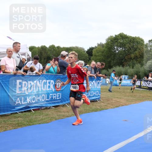 31.08.2025 - Elbe Triathlon Hamburg Strokosch-Dieckow http://msf.ph/oto/8657762 31.08.2025 13:00:52 Ziel 1652, 1681, 1692, 1725 meine-sportfotos.de