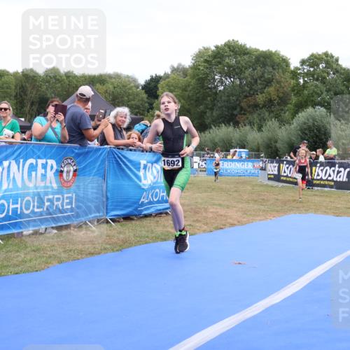 31.08.2025 - Elbe Triathlon Hamburg Strokosch-Dieckow http://msf.ph/oto/8657767 31.08.2025 13:00:59 Ziel 1692, 1710, 1716 meine-sportfotos.de