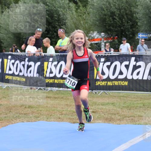 31.08.2025 - Elbe Triathlon Hamburg Strokosch-Dieckow http://msf.ph/oto/8657771 31.08.2025 13:01:01 Ziel 1692, 1710, 1716 meine-sportfotos.de