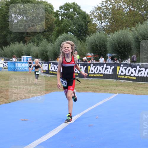 31.08.2025 - Elbe Triathlon Hamburg Strokosch-Dieckow http://msf.ph/oto/8657777 31.08.2025 13:01:02 Ziel 1692, 1710, 1716 meine-sportfotos.de