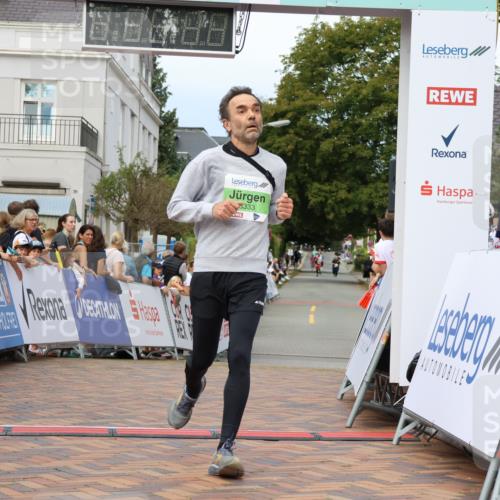 31.08.2025 - 21. Blankeneser Heldenlauf Strokosch-Dieckow http://msf.ph/oto/8657784 31.08.2025 10:53:43 Ziel 3333, 3501, 3234 meine-sportfotos.de