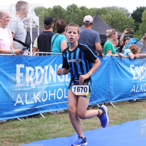 31.08.2025 - Elbe Triathlon Hamburg Strokosch-Dieckow http://msf.ph/oto/8657826 31.08.2025 13:01:47 Ziel 1634, 1670 meine-sportfotos.de