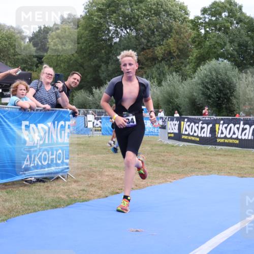 31.08.2025 - Elbe Triathlon Hamburg Strokosch-Dieckow http://msf.ph/oto/8657838 31.08.2025 13:01:54 Ziel 1634 meine-sportfotos.de