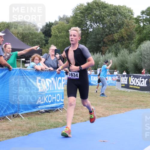 31.08.2025 - Elbe Triathlon Hamburg Strokosch-Dieckow http://msf.ph/oto/8657841 31.08.2025 13:01:54 Ziel 1634 meine-sportfotos.de