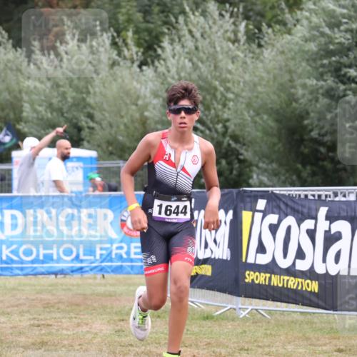31.08.2025 - Elbe Triathlon Hamburg Strokosch-Dieckow http://msf.ph/oto/8657865 31.08.2025 13:02:34 Ziel 1644, 1705 meine-sportfotos.de