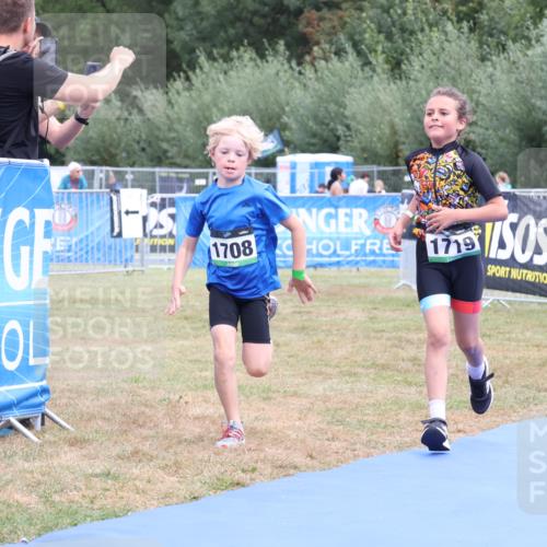 31.08.2025 - Elbe Triathlon Hamburg Strokosch-Dieckow http://msf.ph/oto/8657889 31.08.2025 13:03:24 Ziel 1698, 1699, 1708, 1719 meine-sportfotos.de