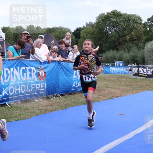 31.08.2025 - Elbe Triathlon Hamburg Strokosch-Dieckow http://msf.ph/oto/8657899 31.08.2025 13:03:26 Ziel 1698, 1699, 1708, 1719 meine-sportfotos.de