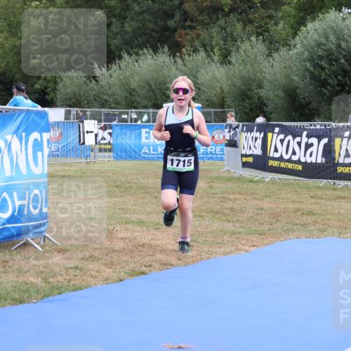 31.08.2025 - Elbe Triathlon Hamburg Strokosch-Dieckow http://msf.ph/oto/8657914 31.08.2025 13:03:52 Ziel 1715 meine-sportfotos.de