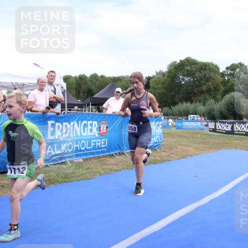 31.08.2025 - Elbe Triathlon Hamburg Strokosch-Dieckow http://msf.ph/oto/8657929 31.08.2025 13:04:15 Ziel 1658, 1712 meine-sportfotos.de