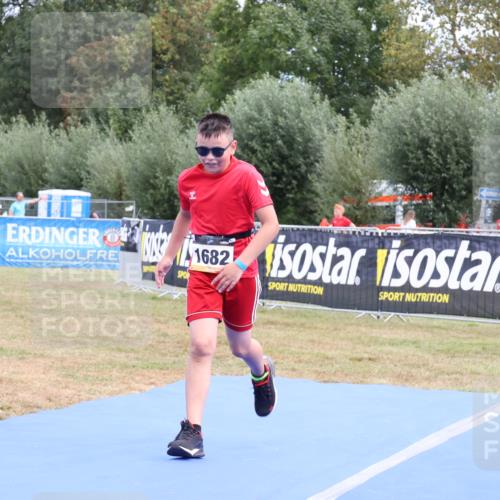 31.08.2025 - Elbe Triathlon Hamburg Strokosch-Dieckow http://msf.ph/oto/8657985 31.08.2025 13:06:37 Ziel 1682 meine-sportfotos.de