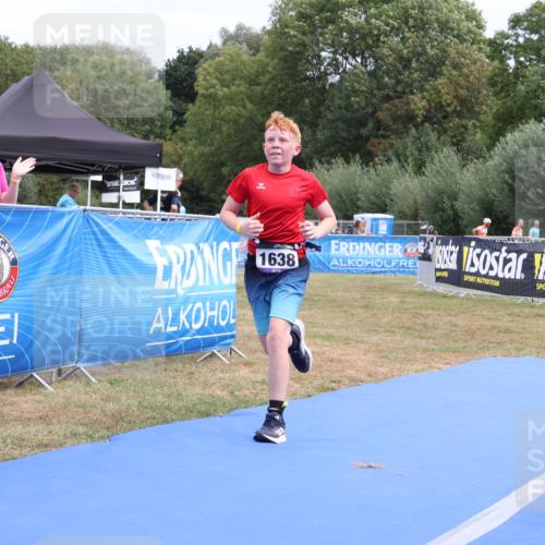 31.08.2025 - Elbe Triathlon Hamburg Strokosch-Dieckow http://msf.ph/oto/8657997 31.08.2025 13:06:48 Ziel 1638 meine-sportfotos.de