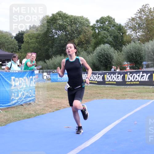 31.08.2025 - Elbe Triathlon Hamburg Strokosch-Dieckow http://msf.ph/oto/8658009 31.08.2025 13:07:31 Ziel 1663 meine-sportfotos.de
