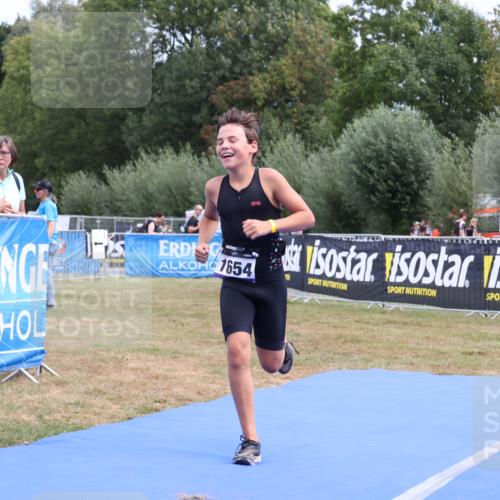 31.08.2025 - Elbe Triathlon Hamburg Strokosch-Dieckow http://msf.ph/oto/8658034 31.08.2025 13:08:45 Ziel 1654 meine-sportfotos.de