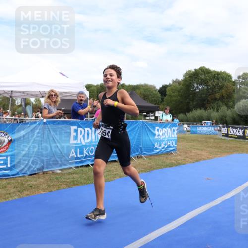 31.08.2025 - Elbe Triathlon Hamburg Strokosch-Dieckow http://msf.ph/oto/8658040 31.08.2025 13:08:47 Ziel 1654 meine-sportfotos.de