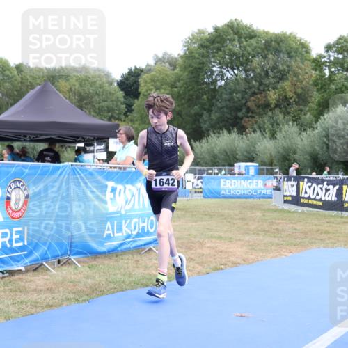 31.08.2025 - Elbe Triathlon Hamburg Strokosch-Dieckow http://msf.ph/oto/8658047 31.08.2025 13:09:31 Ziel 1642 meine-sportfotos.de