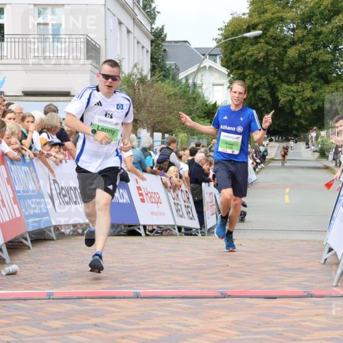 31.08.2025 - 21. Blankeneser Heldenlauf Strokosch-Dieckow http://msf.ph/oto/8658061 31.08.2025 10:52:48 Ziel 3706, 3473 meine-sportfotos.de