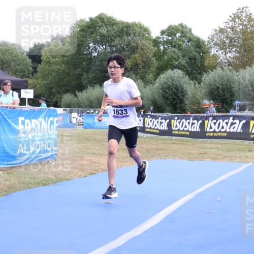 31.08.2025 - Elbe Triathlon Hamburg Strokosch-Dieckow http://msf.ph/oto/8658070 31.08.2025 13:10:16 Ziel 1633 meine-sportfotos.de