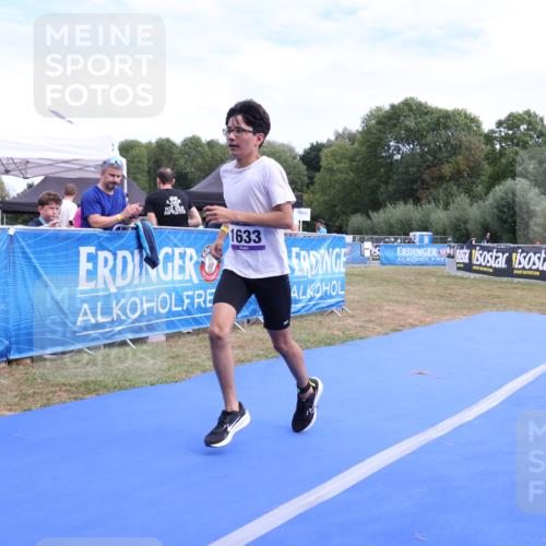 31.08.2025 - Elbe Triathlon Hamburg Strokosch-Dieckow http://msf.ph/oto/8658074 31.08.2025 13:10:17 Ziel 1633 meine-sportfotos.de