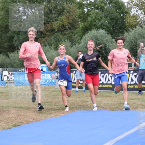 31.08.2025 - Elbe Triathlon Hamburg Strokosch-Dieckow http://msf.ph/oto/8658078 31.08.2025 15:49:54 Ziel  meine-sportfotos.de