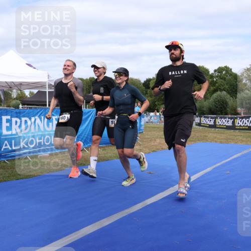 31.08.2025 - Elbe Triathlon Hamburg Strokosch-Dieckow http://msf.ph/oto/8658118 31.08.2025 15:59:35 Ziel  meine-sportfotos.de