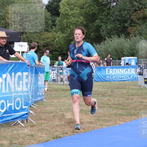 31.08.2025 - Elbe Triathlon Hamburg Strokosch-Dieckow http://msf.ph/oto/8658122 31.08.2025 15:59:46 Ziel  meine-sportfotos.de