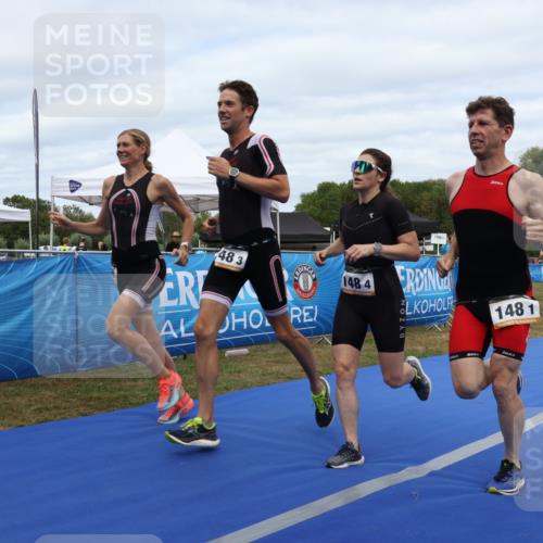 31.08.2025 - Elbe Triathlon Hamburg Strokosch-Dieckow http://msf.ph/oto/8658145 31.08.2025 16:01:48 Ziel  meine-sportfotos.de