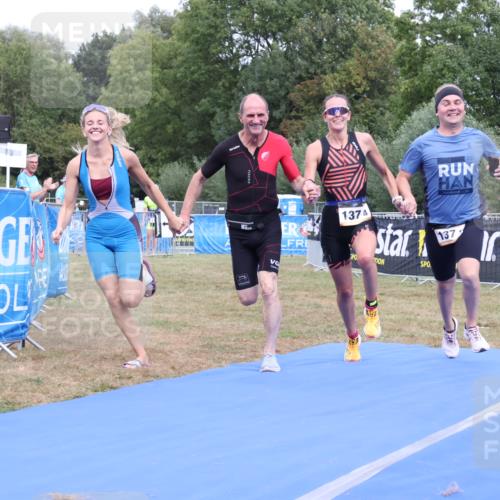 31.08.2025 - Elbe Triathlon Hamburg Strokosch-Dieckow http://msf.ph/oto/8658173 31.08.2025 16:07:18 Ziel  meine-sportfotos.de