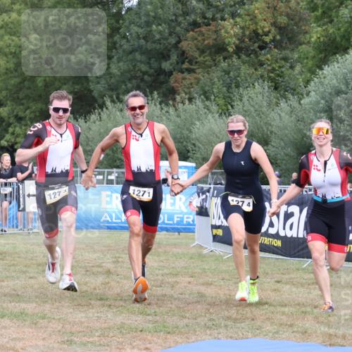 31.08.2025 - Elbe Triathlon Hamburg Strokosch-Dieckow http://msf.ph/oto/8658202 31.08.2025 16:11:06 Ziel  meine-sportfotos.de