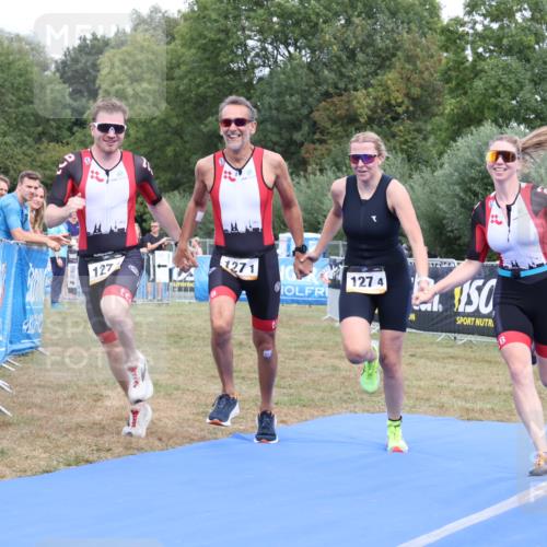 31.08.2025 - Elbe Triathlon Hamburg Strokosch-Dieckow http://msf.ph/oto/8658206 31.08.2025 16:11:07 Ziel  meine-sportfotos.de