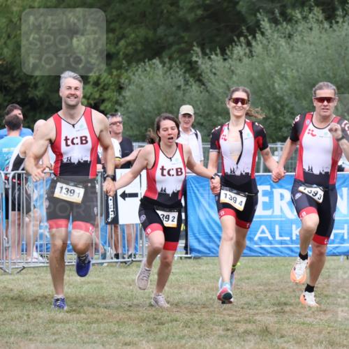 31.08.2025 - Elbe Triathlon Hamburg Strokosch-Dieckow http://msf.ph/oto/8658212 31.08.2025 16:14:36 Ziel  meine-sportfotos.de