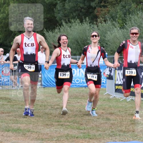 31.08.2025 - Elbe Triathlon Hamburg Strokosch-Dieckow http://msf.ph/oto/8658216 31.08.2025 16:14:38 Ziel  meine-sportfotos.de