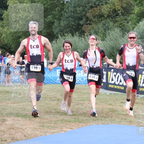 31.08.2025 - Elbe Triathlon Hamburg Strokosch-Dieckow http://msf.ph/oto/8658219 31.08.2025 16:14:38 Ziel  meine-sportfotos.de