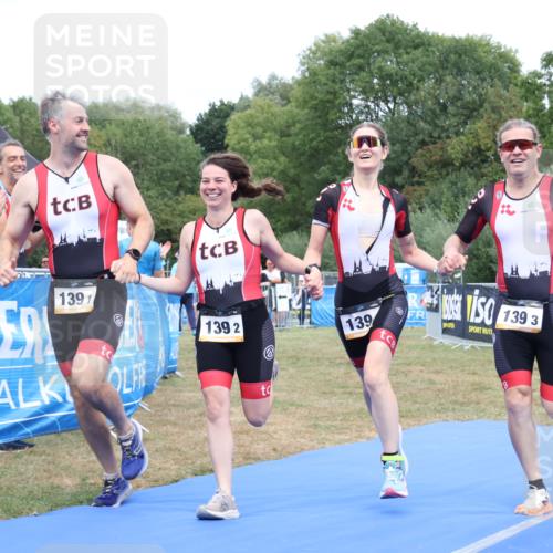 31.08.2025 - Elbe Triathlon Hamburg Strokosch-Dieckow http://msf.ph/oto/8658225 31.08.2025 16:14:40 Ziel  meine-sportfotos.de