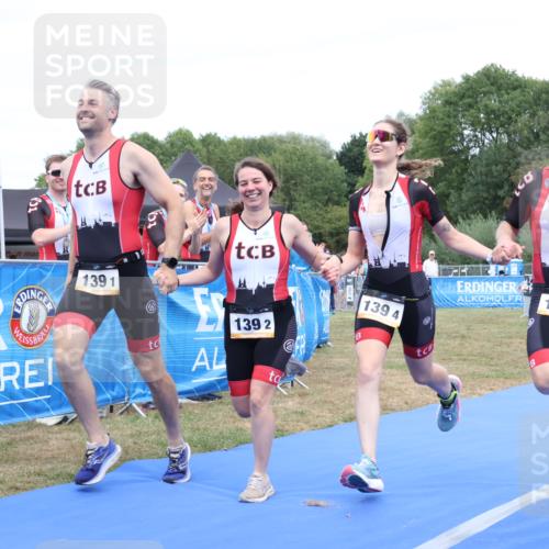 31.08.2025 - Elbe Triathlon Hamburg Strokosch-Dieckow http://msf.ph/oto/8658227 31.08.2025 16:14:40 Ziel  meine-sportfotos.de