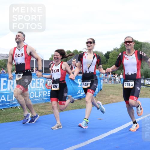 31.08.2025 - Elbe Triathlon Hamburg Strokosch-Dieckow http://msf.ph/oto/8658229 31.08.2025 16:14:41 Ziel  meine-sportfotos.de