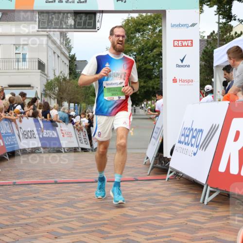 31.08.2025 - 21. Blankeneser Heldenlauf Strokosch-Dieckow http://msf.ph/oto/8658240 31.08.2025 10:51:45 Ziel 3627, 3021 meine-sportfotos.de