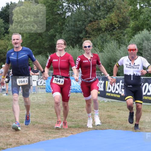 31.08.2025 - Elbe Triathlon Hamburg Strokosch-Dieckow http://msf.ph/oto/8658247 31.08.2025 16:16:45 Ziel  meine-sportfotos.de