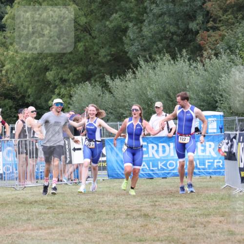 31.08.2025 - Elbe Triathlon Hamburg Strokosch-Dieckow http://msf.ph/oto/8658266 31.08.2025 16:19:01 Ziel  meine-sportfotos.de